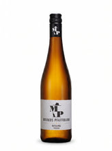 Laden Sie das Bild in den Galerie-Viewer, Markus Pfaffmann Riesling MP Trocken

