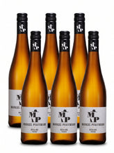 Laden Sie das Bild in den Galerie-Viewer, Markus Pfaffmann Riesling MP Trocken
